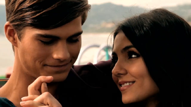 Victoria Justice: Beggin' On Your Knees Music Video