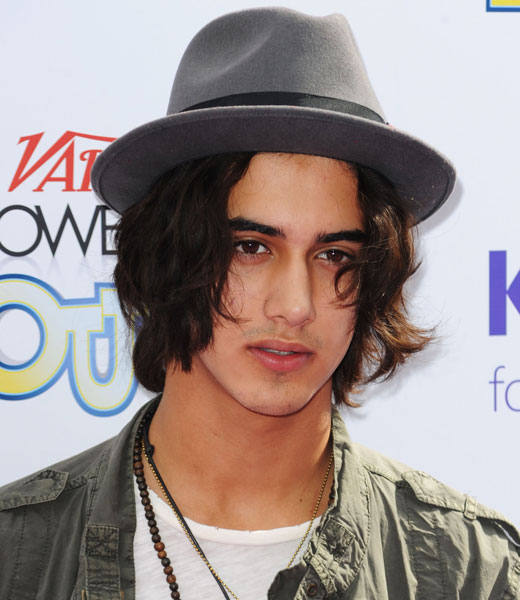 Next photo of Avan Jogia