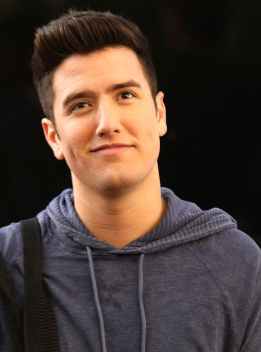 Logan Henderson Confirms He's the Smart One! | Post, Read Comments ...